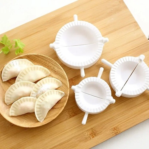 Dumpling mould pasty pastry - ,